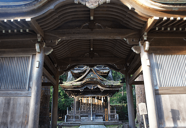 福井県の製紙の神を祀る大滝神社 岡太神社はどんな場所 ポイントは 福井しらべ