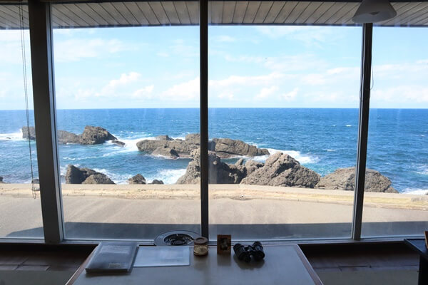 海の見える窓