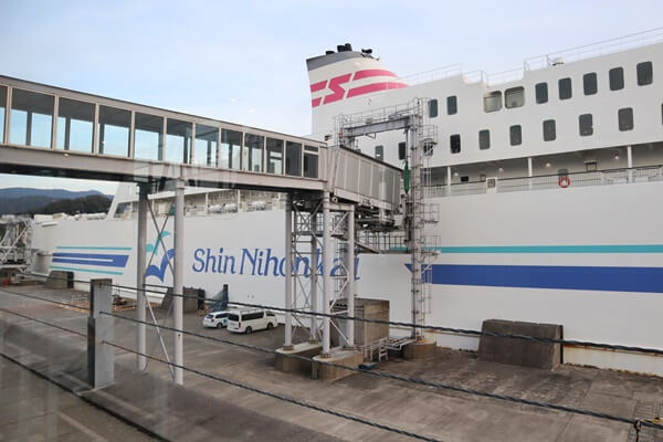 船の乗り込み