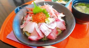 福井・越前海岸の極上グルメ！「海の幸食処 えちぜん」が2026年も旅人を惹きつけてやまない理由