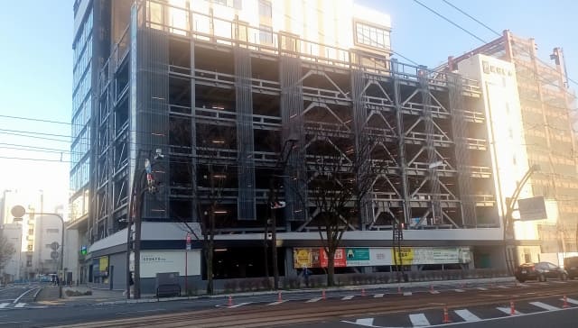 繊協ビル立体駐車場