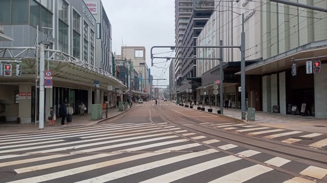 福井駅前の交差点